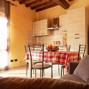 https://il-casale-colleoli.it-tuscanyhotel.com